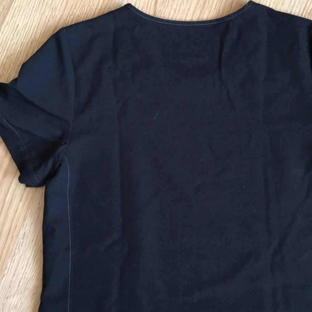 ❌ SOLD ❌ Figs Rama Scrub Top - Picture 7 of 8